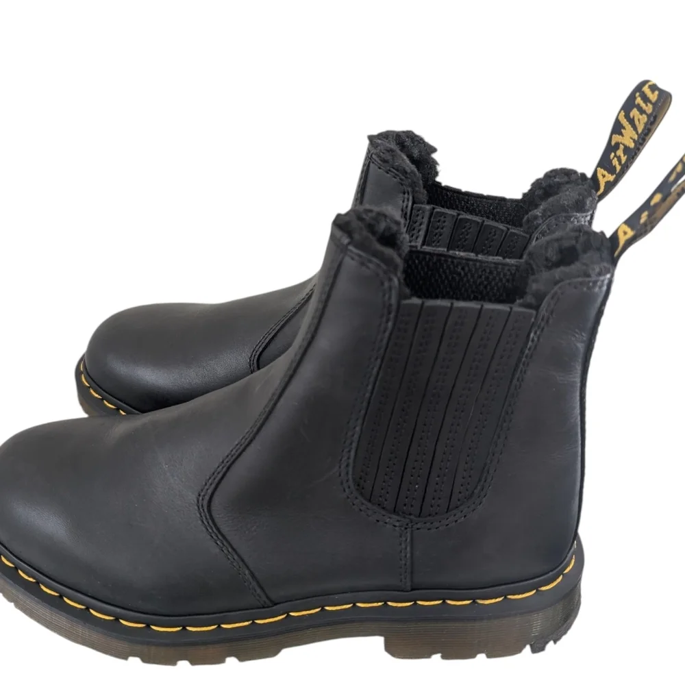 2976 Dr. Martens Wintergrip Leather Chelsea Black Boots .Men Size 8..Ladies Sz 9 - Picture 4 of 9